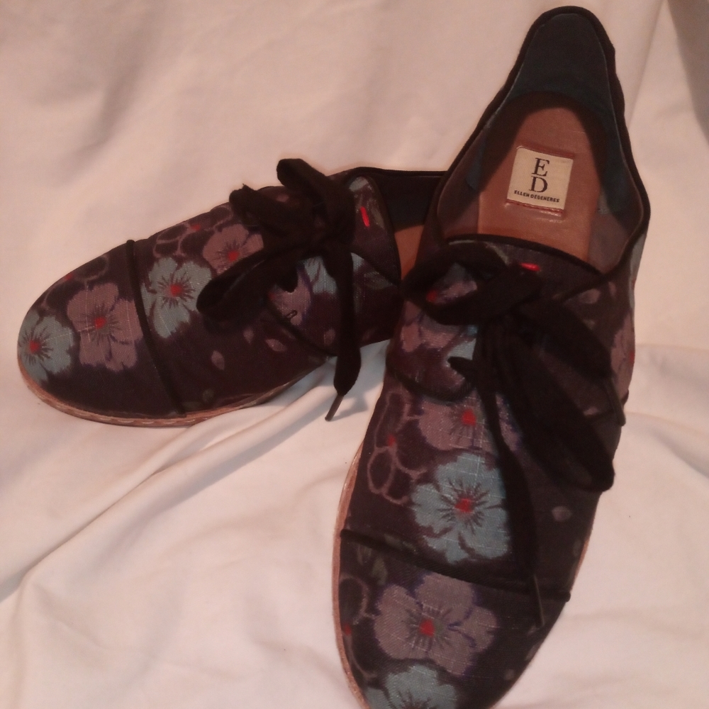 Ellen DeGeneres ED woman shoes 7.5